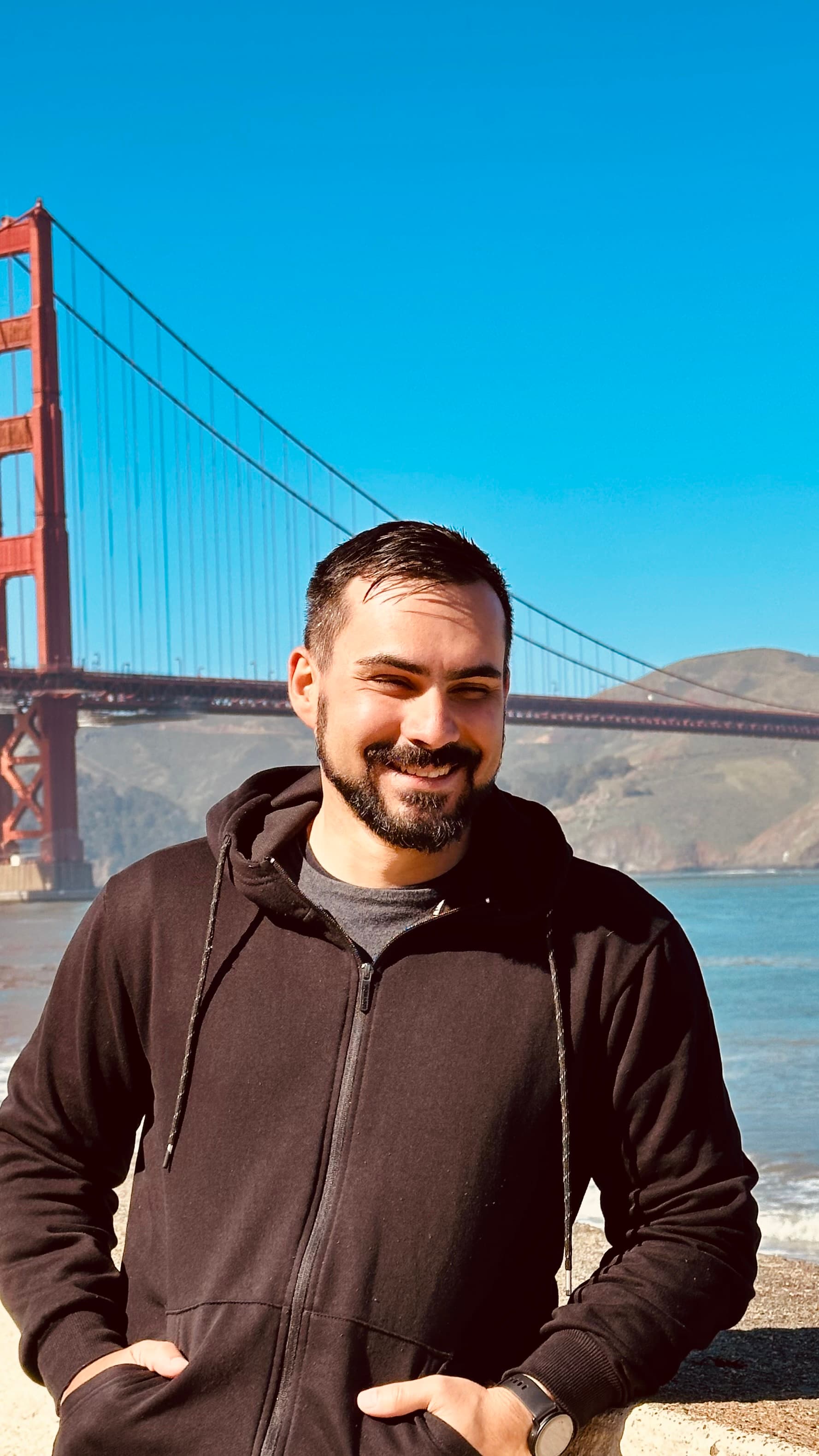 Retrato de Daniel Castro na Golden Gate